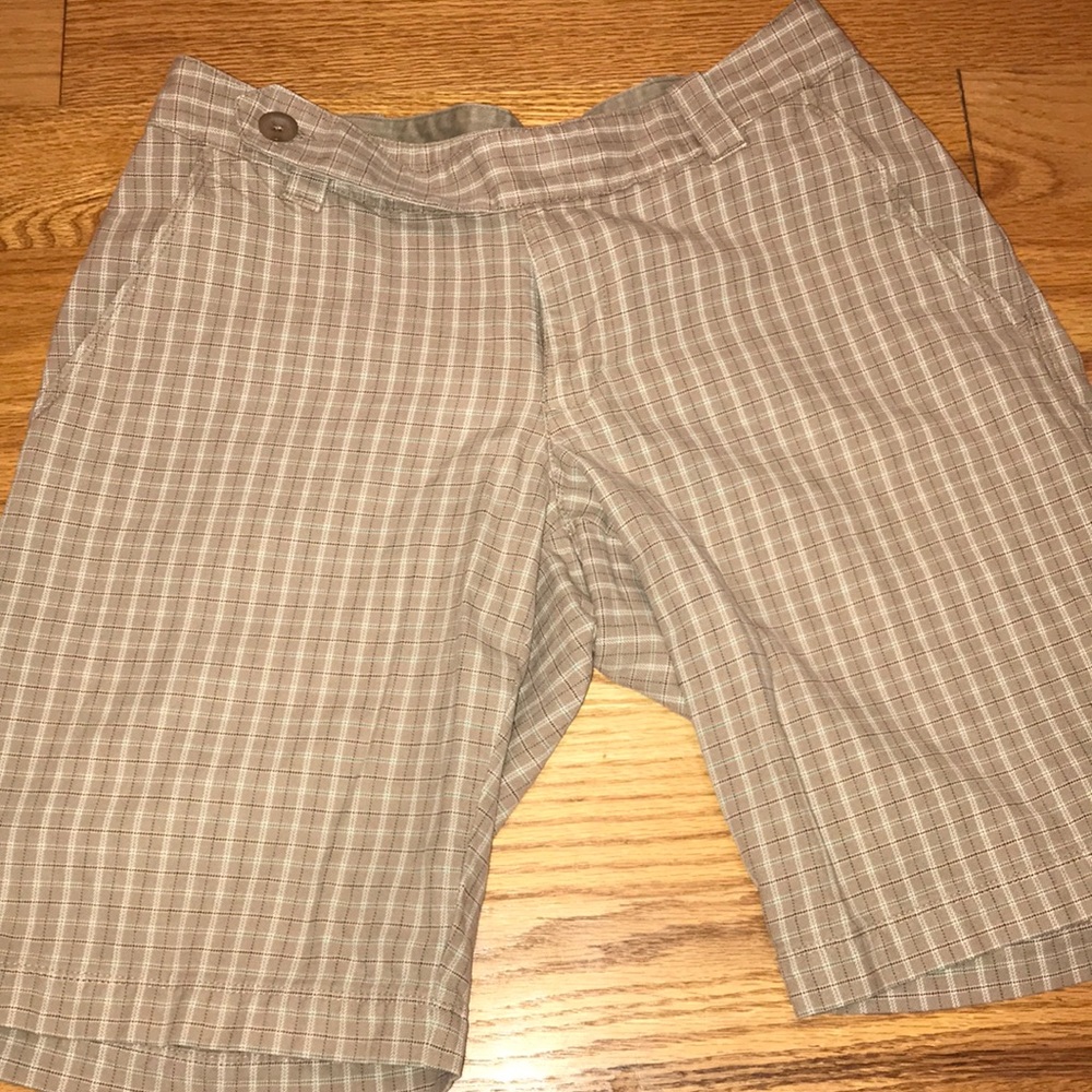The North Face plaid shorts sz 6 euc